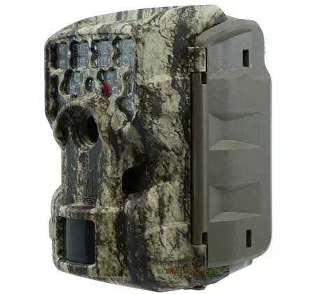 Moultrie M8000